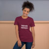 Train hard, turn heads - Unisex T-shirt